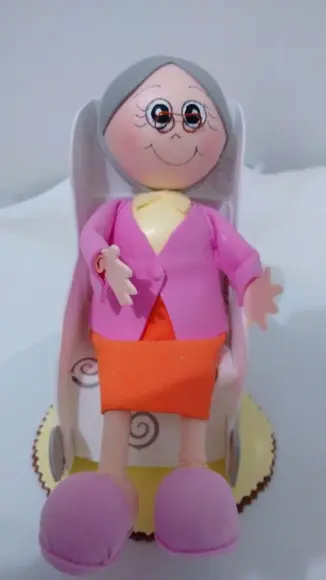 Dona Benta na Cadeira de Balanço em Eva 3d