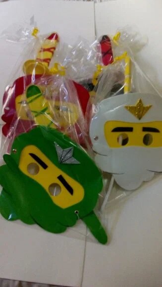 Espada e máscara embalados Ninja