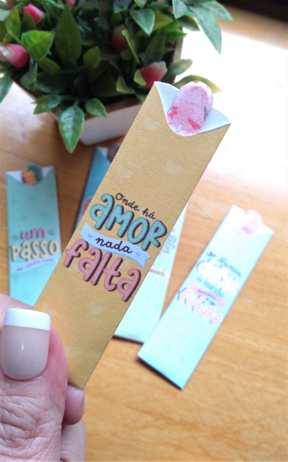 Porta Mini Lixa de Unha Personalizada + Mini Lixa