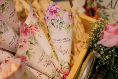 Cone para Pétalas Casamento Personalizado
