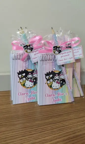 Lembrancinha Hello Kitty e Amigos