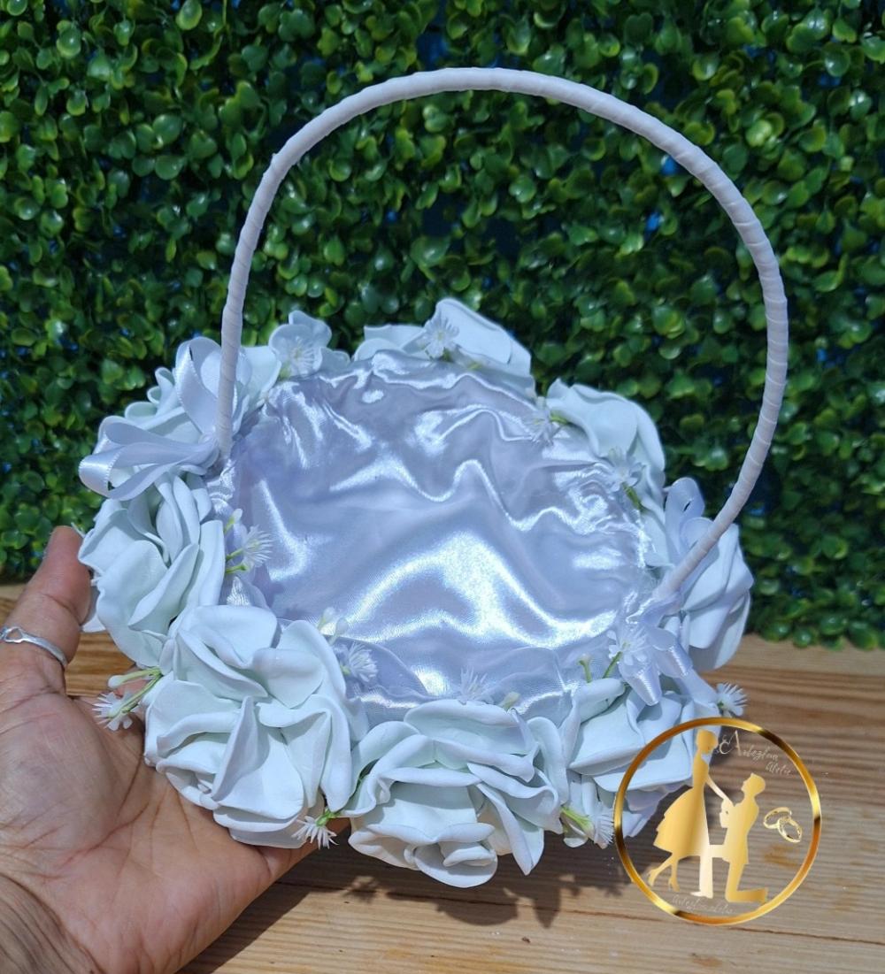 Cesta de florista  de casamento branca
