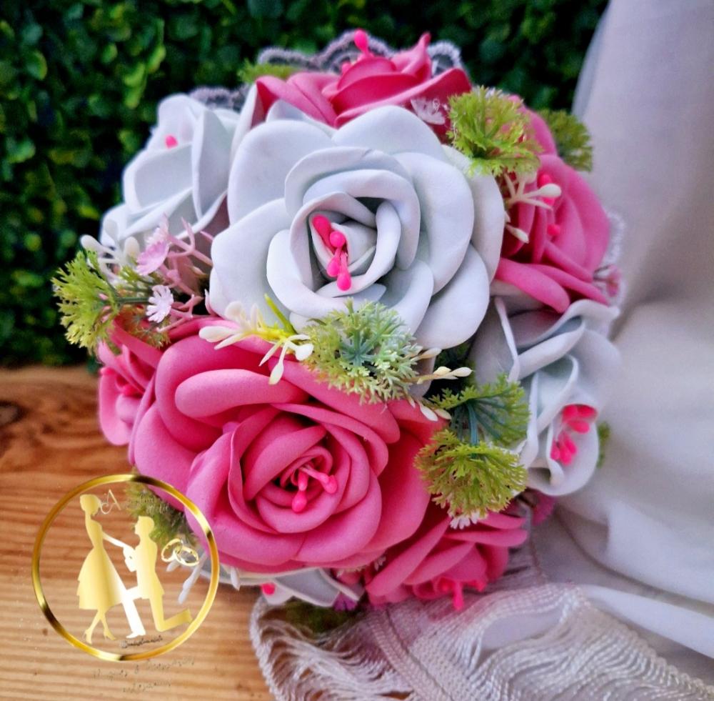 Buquê de noiva rosa e branco pequeno