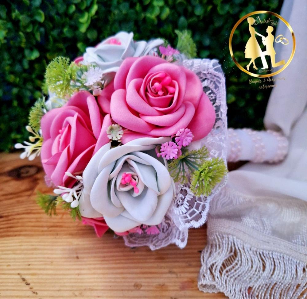 Buquê de noiva rosa e branco pequeno