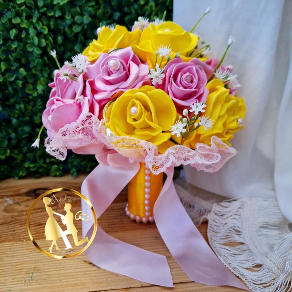 Buquê de noiva amarelo e rosa