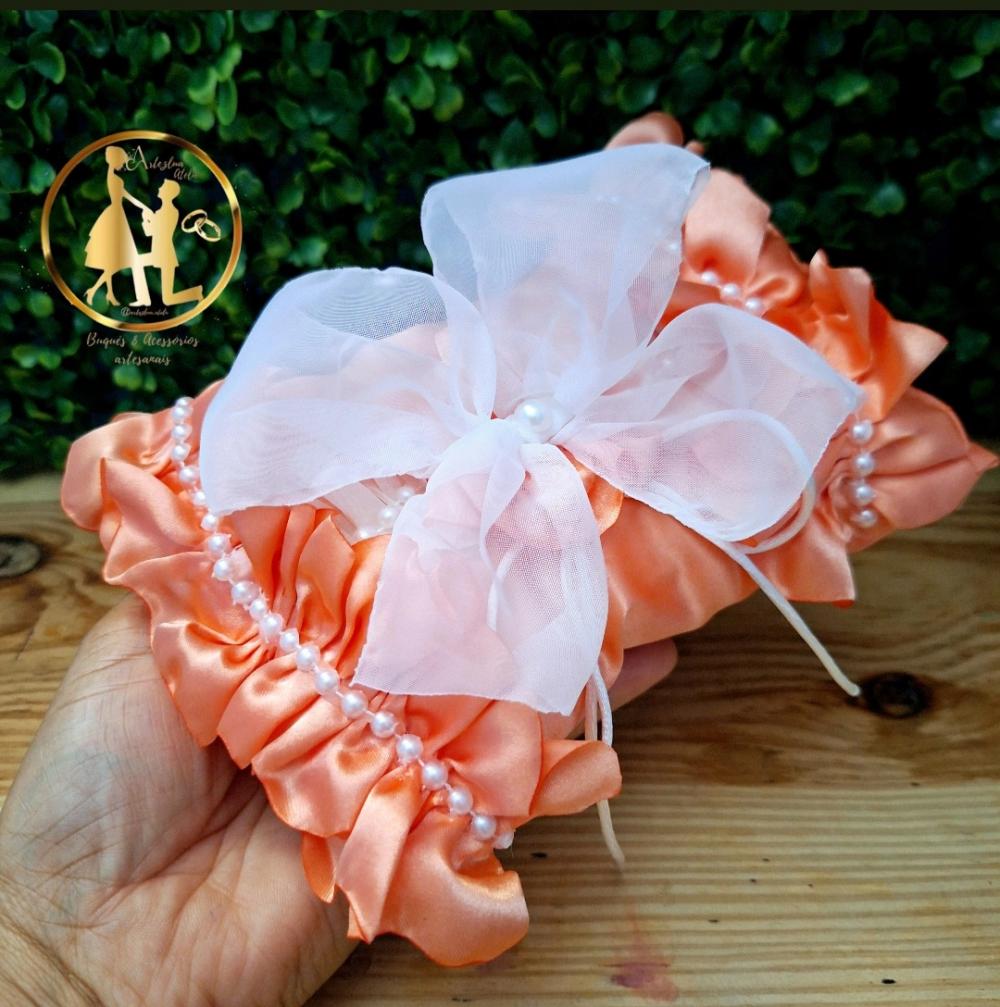 Almofadinha de alianças de casamento salmão