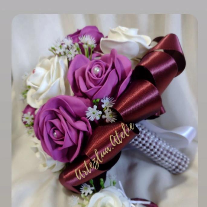 Buquê de noiva branco e rosa fúcsia