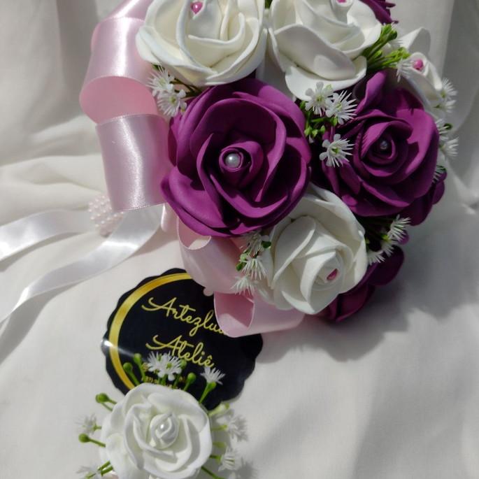 Buquê de noiva branco e rosa fúcsia