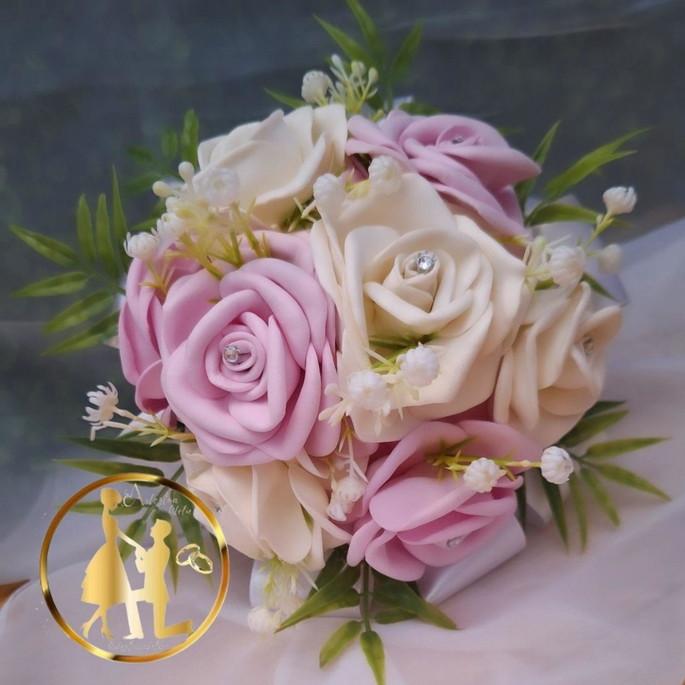 Buquê de noiva branco e rosa pequeno