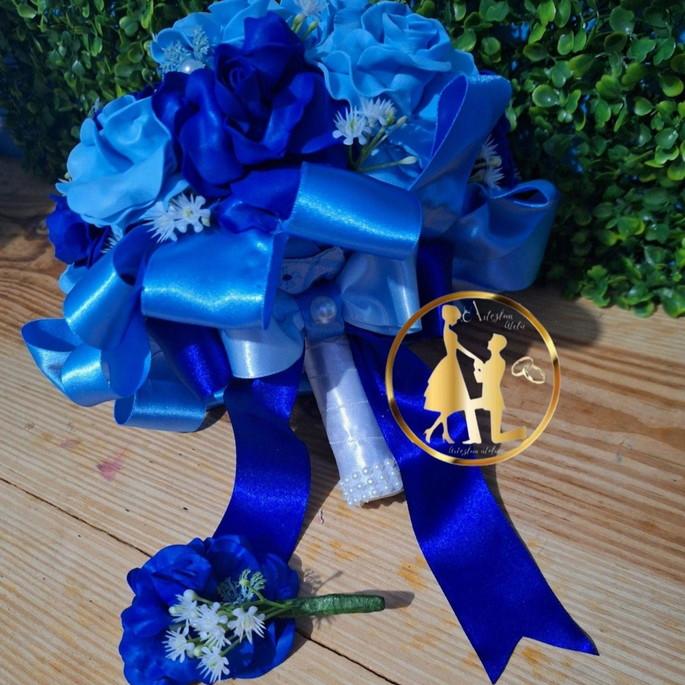 Buquê de noiva azul royal