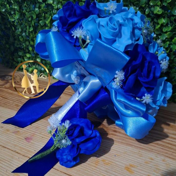 Buquê de noiva azul royal