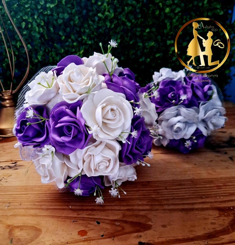 02 Buquês de noiva roxo e branco grande e pequeno