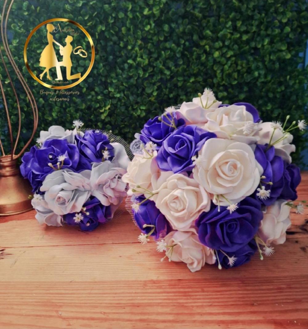 02 Buquês de noiva lilás roxo e branco grande e pequeno