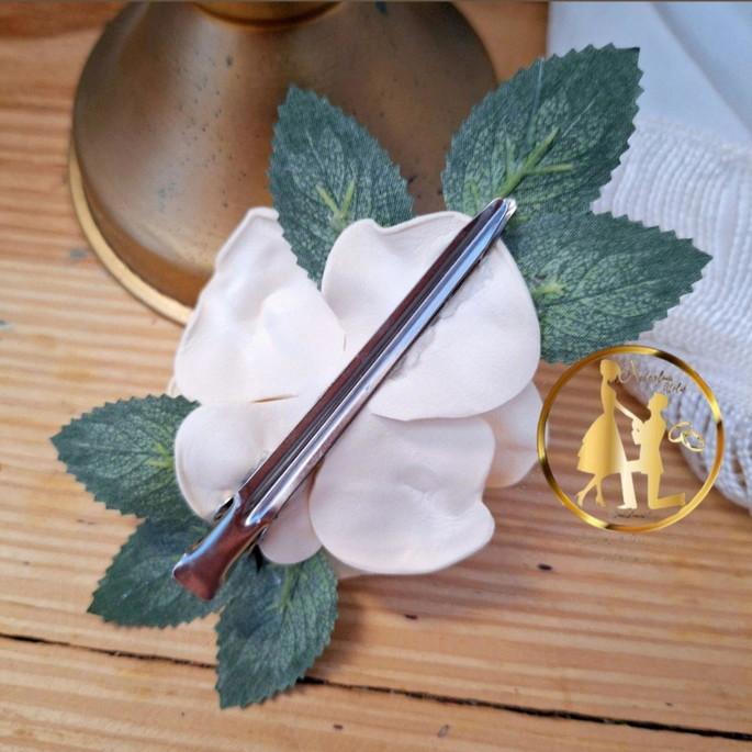 Arranjo de cabelo branco