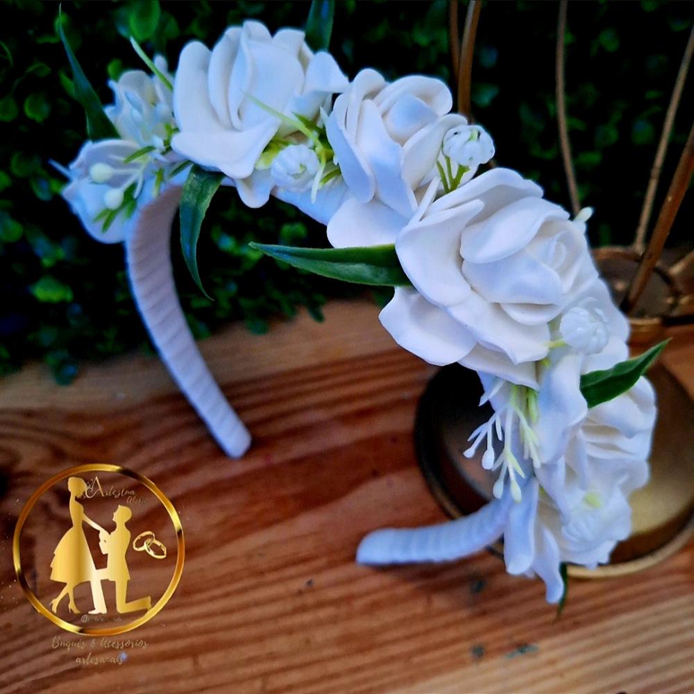 Tiara de luxo branca daminhas e floristas