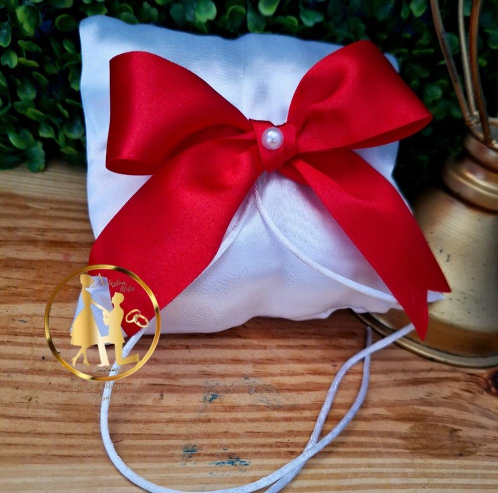 Almofadinha para alianças vermelho e branco