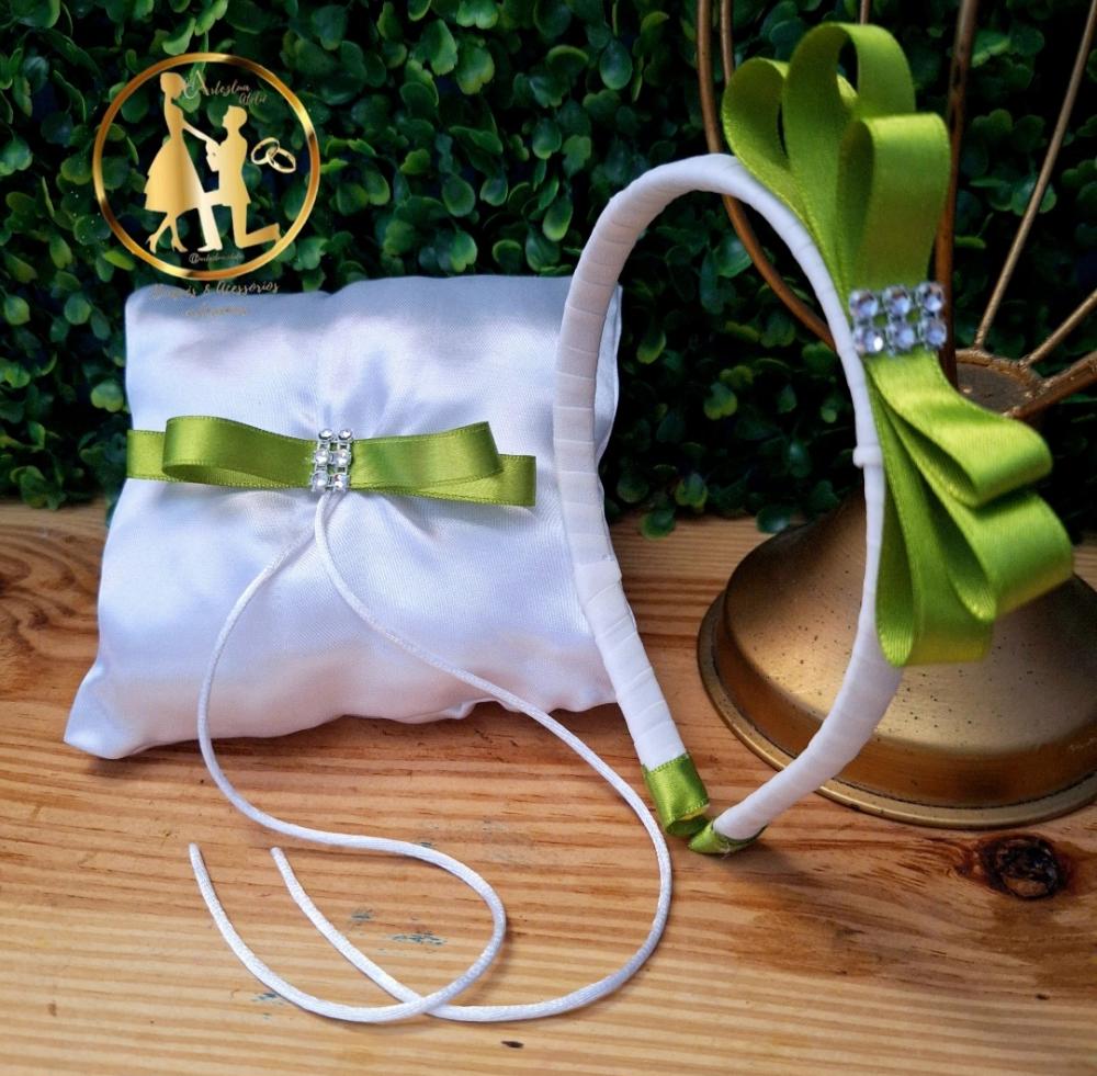 Kit Almofadinhas de casamentos + tiara de lacinho