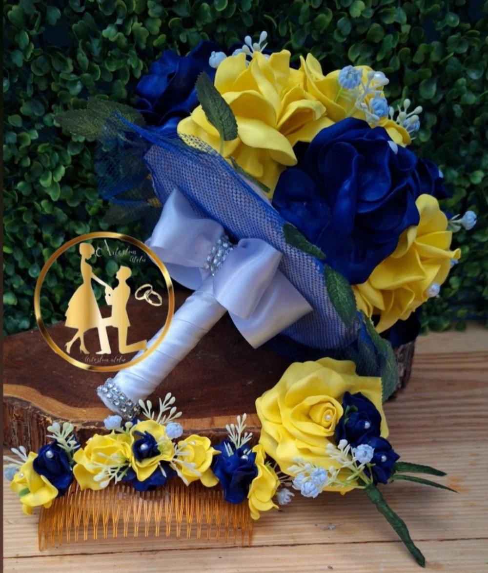 Buquê de noiva azul e amarelo