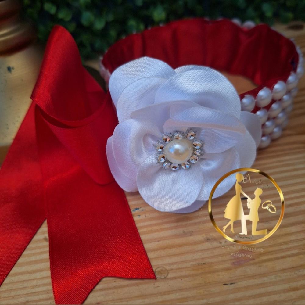 Porta Coque bailarina vermelho com pérolas