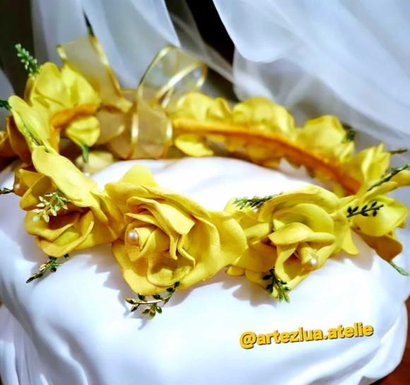 Tiara Coroa Amarela Dourado-artesanal Eva