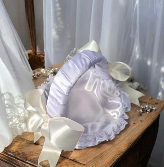 Cesta Florista Off White e Branco Acetinado Casamento