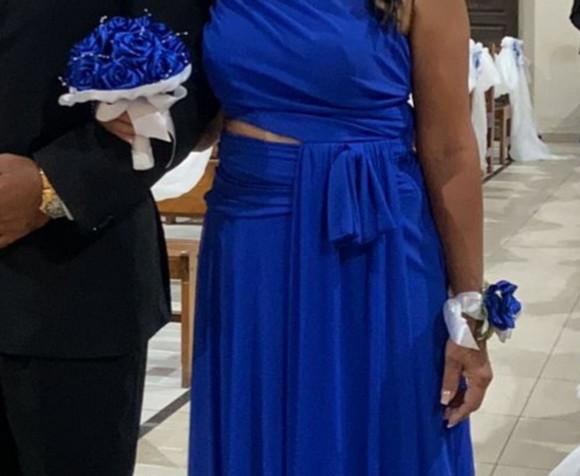 01 Buquê Azul Royal e Branco de Cetim + Lapela