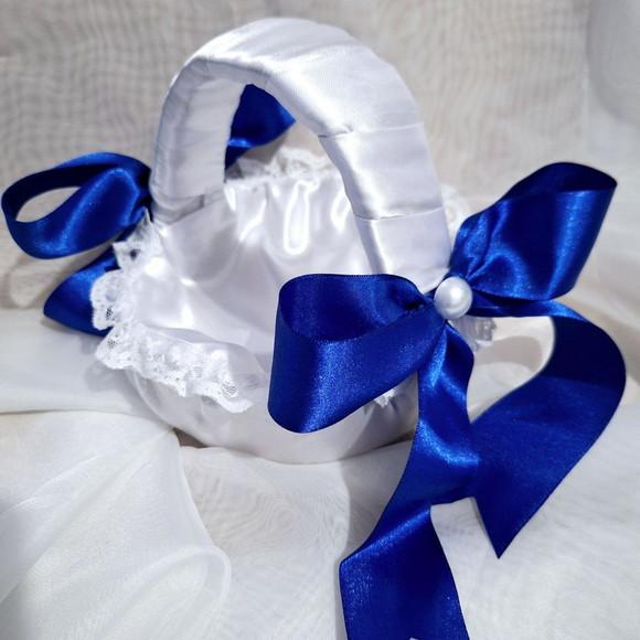 Cesta de Alianças Azul Royal e Branco -artesanal