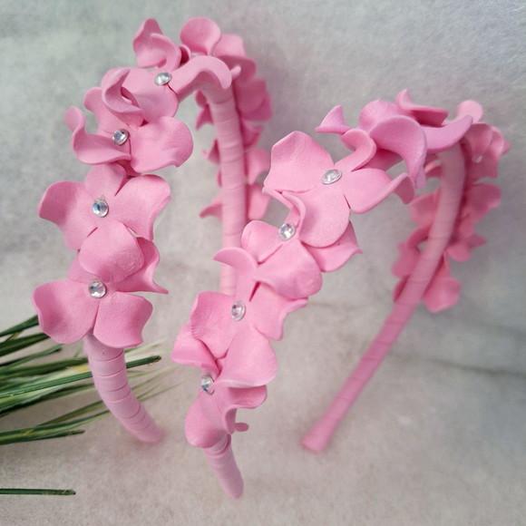Tiara Infantil Rosa Chiclete com Pedrinhas de Brilhante