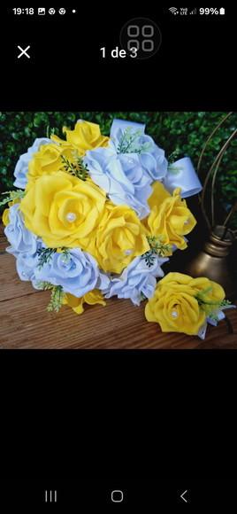 Buquê de Noiva Amarelo e Branco + Flor de Lapela Médio