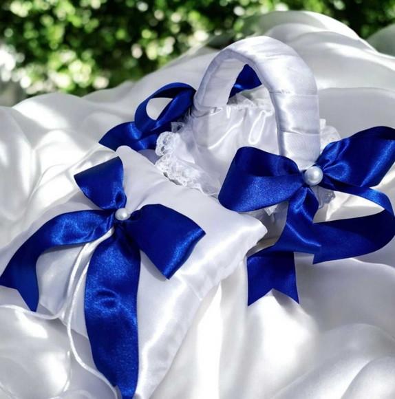 Cesta+almofada de Alianças Azul Royal e Branco (kit)