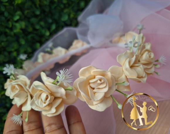 Coroa de Flores para Cabelos Bege Off White