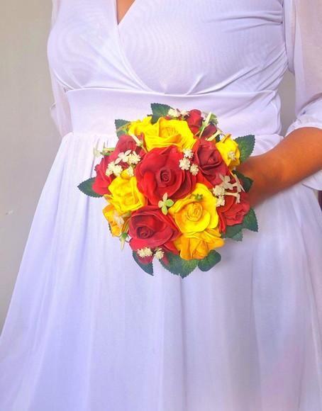 Mini Buquê Vermelho e Amarelo Daminhas Jogar Artezlua.ateliê