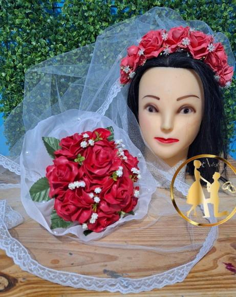 Kit Buquê Vermelho e Branco/tiara Rosé com Véu Duplo Caipira