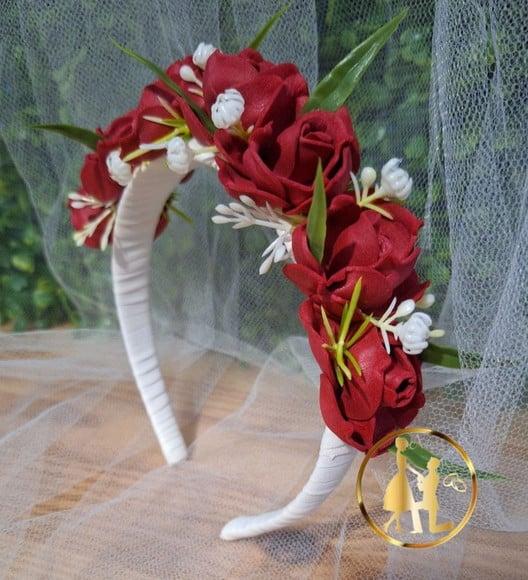 Tiara de Luxo Vermelha com Flores