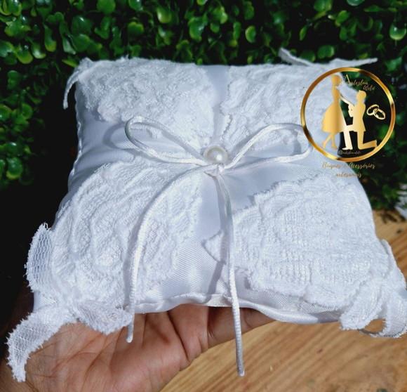 Porta Alianças Branco com Rendas Artezlua.ateliê