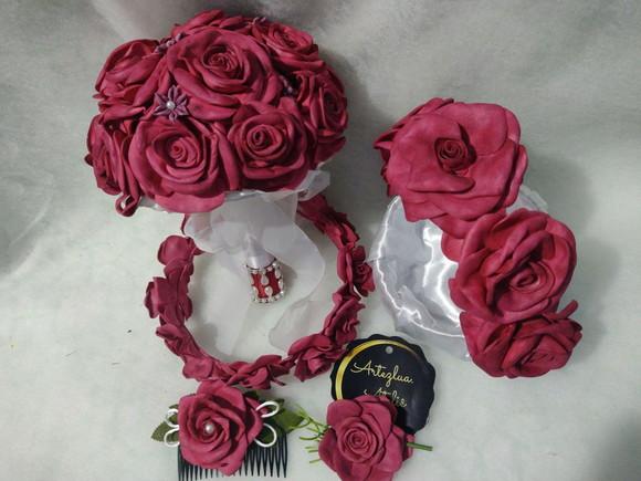 Kit Casamento Buquê de Noiva Vermelho Marsala 05 Peças.