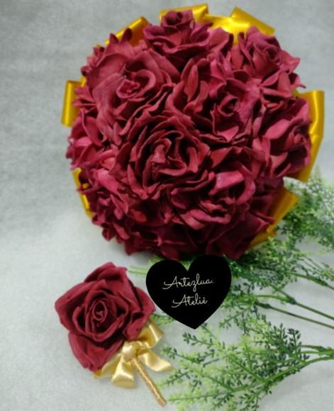 Buquê de Noiva Vermelho Marsala + Flor do Noivo Casamento