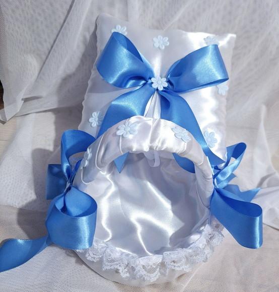 Kit de Cesta Florista + Almofadinha Azul Serenity e Branco