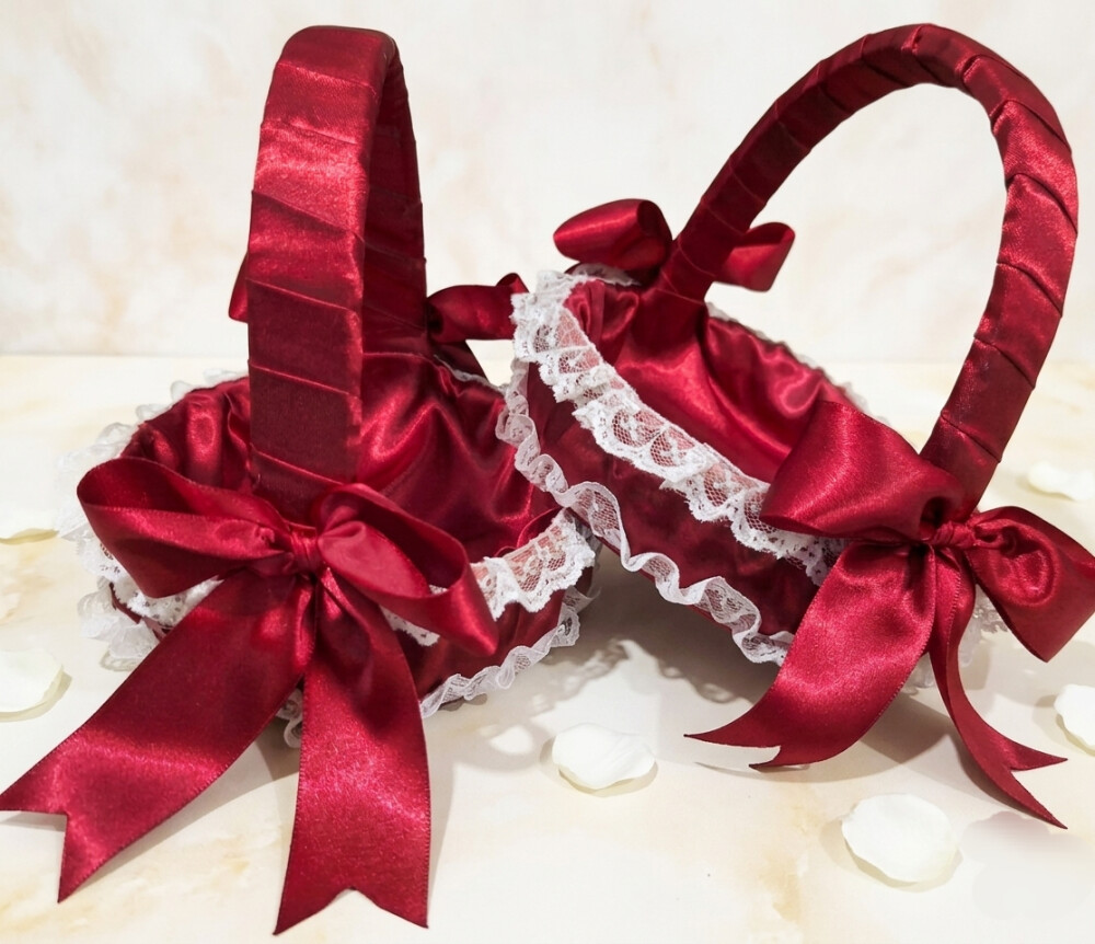 Kit com 2 Cestas para Daminhas de Casamento em Cetim Vermelho Viv