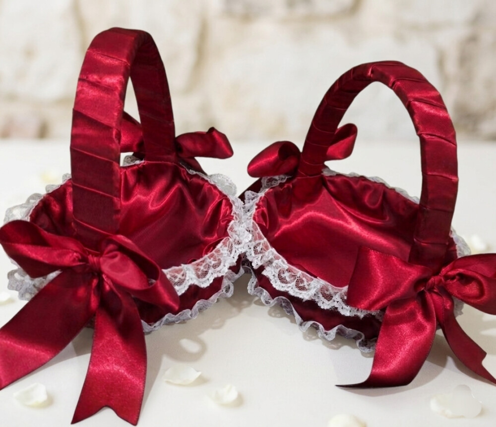 Kit com 2 Cestas para Daminhas de Casamento em Cetim Vermelho Viv