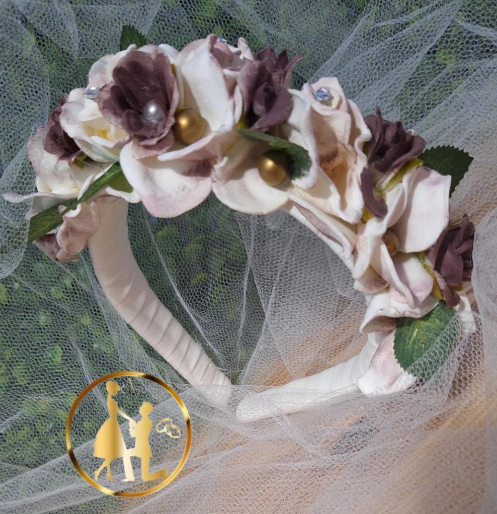 Tiara de luxo branca e vermelha marsala daminhas e floristas