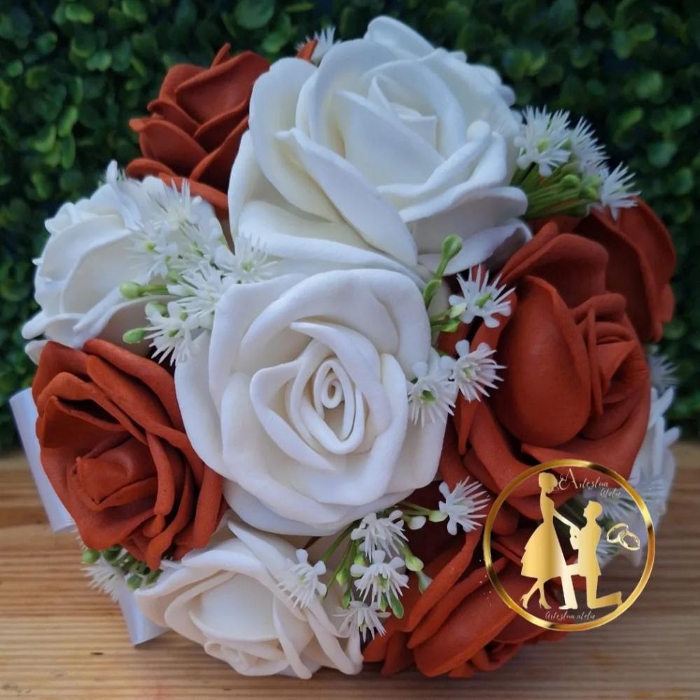 Buquê de noiva terracota e branco + grinalda eva