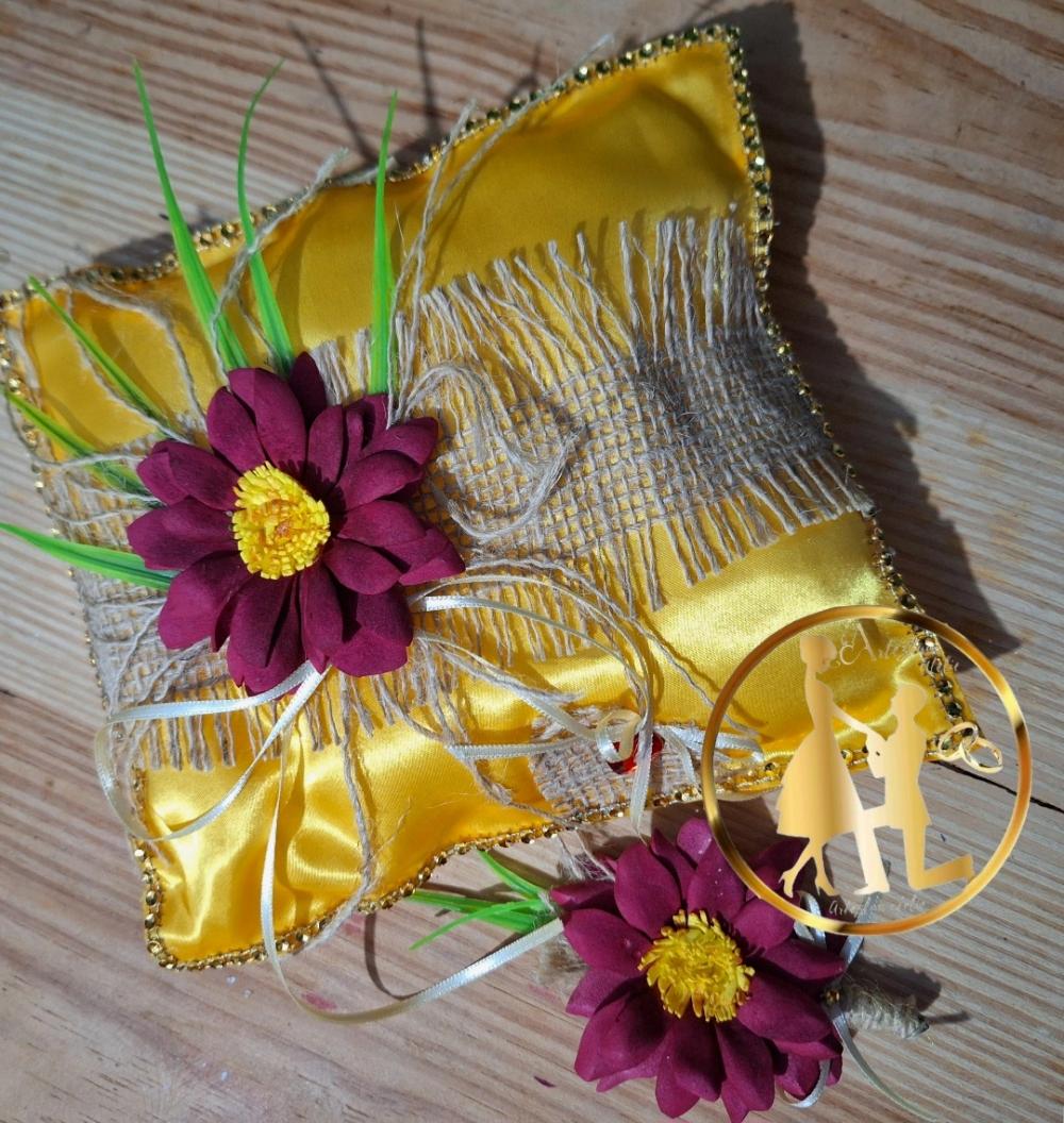 Porta alianças + flor de lapela flores de margaridas casamento festa junina Caipira amarelo kit