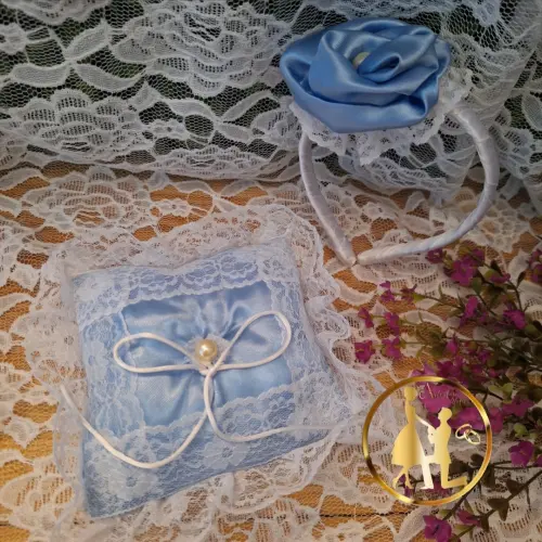 Kit daminha Porta alianças e tiara de luxo de cetim