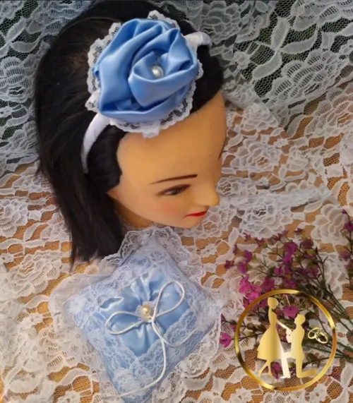 Kit daminha Porta alianças e tiara de luxo de cetim