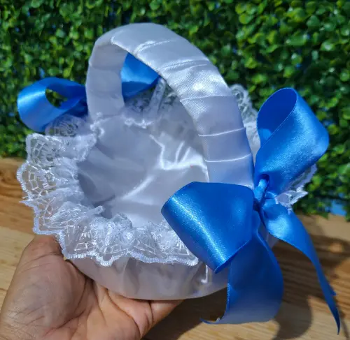 Cestinha de casamento branco azul serenity