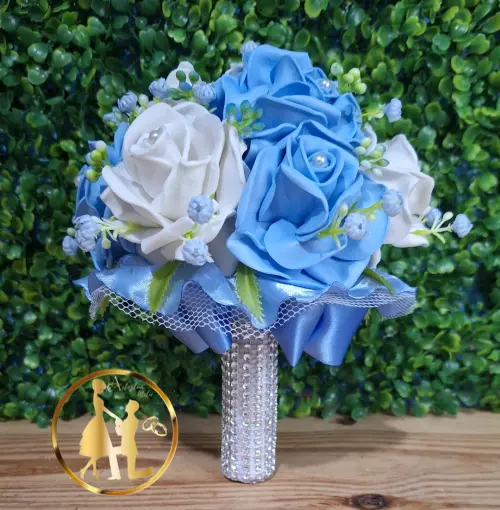 Buquê de noiva rosas azul e branco casamento