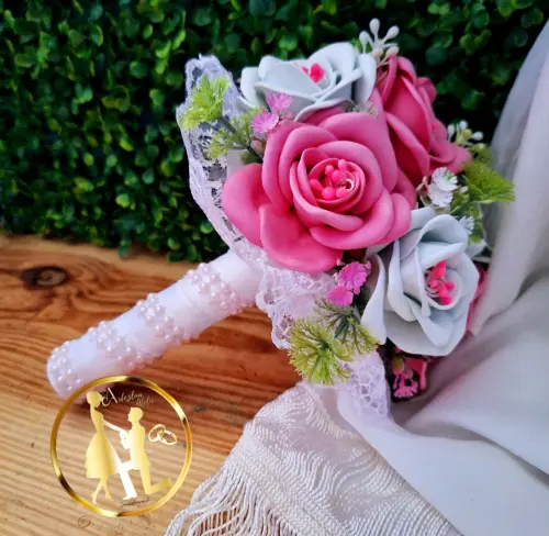 Buquê de noiva rosa e branco pequeno