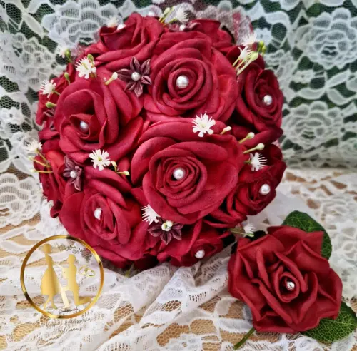 Buquê de noiva vermelho marsala