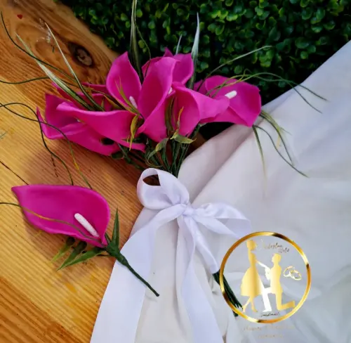 Buquê copo de leite rosa fúcsia